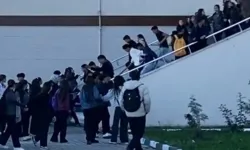 Okula sopalı saldırı! Öğrenciler korku dolu anlar yaşadı