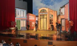 Karagöz Festivali Başladı: 21. Uluslararası Buluşma Şebo Müzikali ile Açıldı