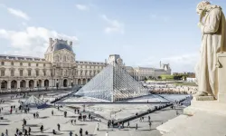 Louvre Soygunu Küçük Çaplı Hırsızların Eseri