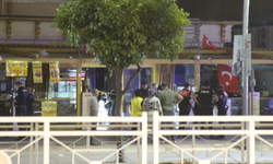 Kendisinden para isteyen akrabasını vurdu