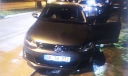 Dur ihtarına uymayan sürücü kovalamaca sonrası polise çarptı! 1 polis yaralandı