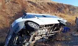 Erzurum'da öğretmenleri taşıyan servis minibüsü devrildi! 7 yaralı