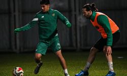 Bursaspor devre arası hazırlıklarını çift antrenmanla sürdürdü