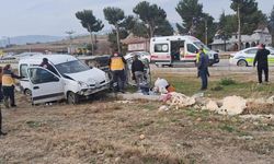 Amasya’da iki kamyonetin çarpıştığı kazada 4 kişi yaralandı