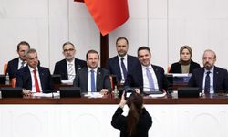 Enerji ve Tabii Kaynaklar Bakanı Bayraktar, Türkiye'nin Enerji Alanındaki Yeni Projelerini Açıkladı