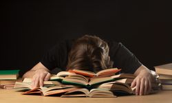 Bayılma veya Aklın Yitirilmesi Abdesti Bozar Mı?