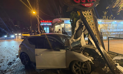 Kaza yapan sürücü aracı bırakıp kayıplara karıştı