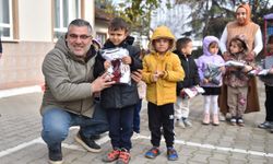 Ezim Ailesinden İnegöl’de 123 Öğrenciye Forma Desteği