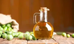 Hindistan Cevizi Yağının Dişlere Etkisi Nedir, Gerçekten Ağız Sağlığını Güçlendiriyor Mu?