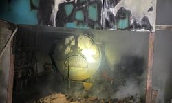 İnegöl Hamzabey OSB’de Mobilya Fabrikasında Yangın Çıktı