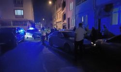 İnegöl’de ‘dur’ ihtarına uymayan sürücü araçlara çarptı