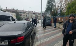 İnegöl’de iki araç çarpıştı