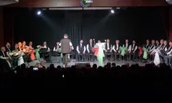 İnegöl’de tasavvuf rüzgarı: Üç aylar konseri gönülleri mest etti