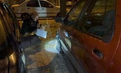 Kayseri’de otoparktaki 5 otomobilin lastiğini kestiler