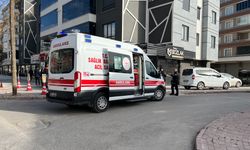 Konya’da Dükkan Sahibinin Bıçaklandığı Olayda Kiracı ve Arkadaşı Adliyeye Sevk Edildi