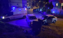 Bursa'da hız ihlali feci kazaya yol açtı! 2'si ağır 4 yaralı