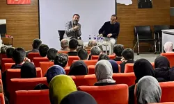 Prof. Dr. Ahmet Dağ İnegöl’de “Dijital Uçurum”u anlattı