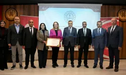 Sıfır Atık Yarışmasında Bursa Birincisi Olan İnegöl İlkokulu’na Çevre Beratı