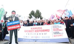 Memur-Sen’den Hazine ve Maliye Bakanlığı önünde "ücret adaleti" eylemi