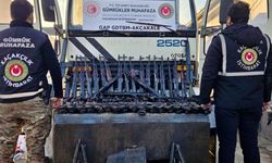 Akçakale Sınır Kapısında Kamyonun Yakıt Deposunda 52 Uzun Namlulu Silah Ele Geçirildi