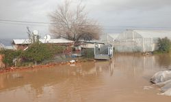 Antalya'da selden etkilenen ilçede hasar tespit çalışmalarına başlandı