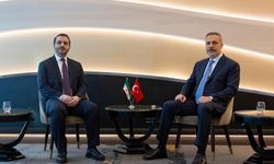 Hakan Fidan, Fransa’da Esad Hasan Şeybani ile Görüştü