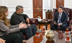 Bakan Tunç Rojin Kabaiş’in Ailesiyle Görüştü