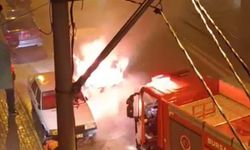 Bursa'da seyir halindeki otomobil küle döndü