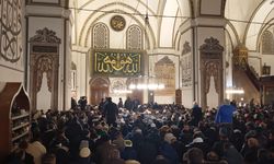 Bursa Ulu Cami'nin Şifrelerini Biliyor musunuz? Ulucami Duvarlarındaki 192 Hat Yazısının Gizemli Anlamları
