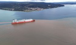 Çanakkale Boğazı'nın rengi değişti