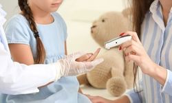 Çocuklarda Şeker Hastalığı Alarm Veriyor! Ailelerin Bilmesi Gereken Hayati İşaretler