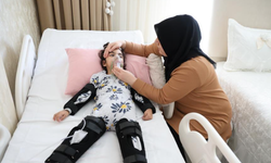 Aksaray’da Yanlış İğne İddiası! 4 Yaşındaki Mihra Yatalak Kaldı