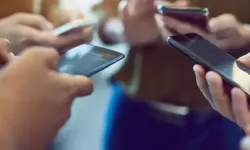 Gece yarısı gelen mesajın bedeli 54 bin lira: BTK'dan uyarı