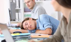 Gün İçinde Bir Anda Bastıran Dalgınlık Neden Gelir?