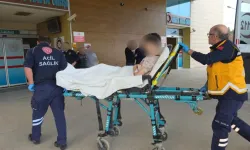 İnegöl'de Okul Önünde Bıçaklı Kavga: Bir Çocuk Yaralandı