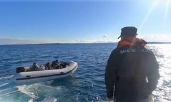 İzmir açıklarında 43 düzensiz göçmen yakalandı