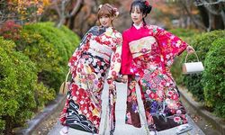 Japonya’da Yüzyıllardır Giyilen Bu Geleneksel Kıyafetin Adı Ne, Neden Hâlâ Büyük Bir İlgi Görüyor?