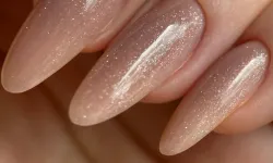 Kalıcı Öje Mi Protez Tırnak Mı Daha Sağlıklı, Aralarındaki Farklar Neler Ve Hangisi Kimler İçin Daha Uygun?