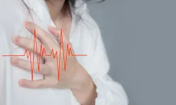 Kalp Çarpıntısı Neden Olur, Ne Zaman Tehlikelidir?