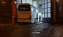 Krikonun kayması ile otobüsün altında kalan tamirci hayatını kaybetti