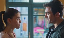 Netflix’ten Yeni Yerli Dizi Hamlesi! Ayrılık da Sevdaya Dahil İlk Fragmanıyla Merak Uyandırdı