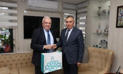 Nilüfer Belediye Başkanı Özdemir'den Bursa İl Milli Eğitim Müdürü Çokgezer'e ziyaret