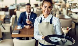 Rüyada Hizmetçi Görmek Ne Anlama Gelir? Dini Rüya Tabirlerine Göre Detaylı Yorumlar