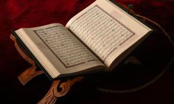 Rüyada Hücurat Suresi Görmek Ne Anlama Gelir? İşte Dini Rüya Tabirleri