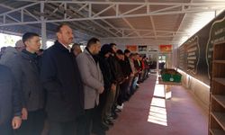 Sakarya’da Camdan Düşerek Hayatını Kaybeden 8. Sınıf Öğrencisi Son Yolculuğuna Uğurlandı