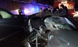 Sinop'ta iki otomobil kafa kafaya çarpıştı! 2 ölü, 3 yaralı