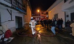 İnegöl’de iki katlı ev alevlere teslim oldu