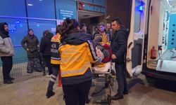 İnegöl'de motosiklet yayaya çarptı: 1’i ağır 2 yaralı