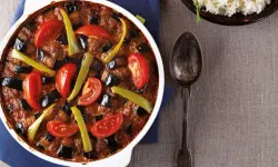 Patlıcan Dizme Nedir, Nasıl Yapılır? Geleneksel Lezzetin Püf Noktaları Nelerdir?