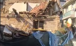 Bursa Gemlik’te Metruk Bina Kendiliğinden Çöktü